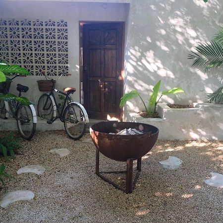 Wabi Sabi Garden Guesthouse By Amara Concepts. ตูลุม ภายนอก รูปภาพ